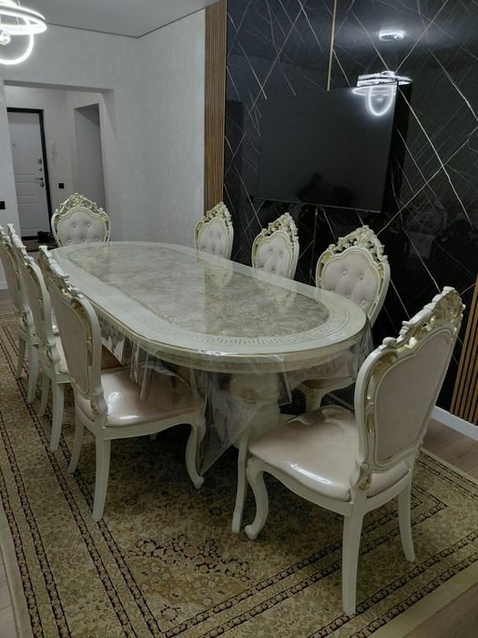 Продам стол со стулями