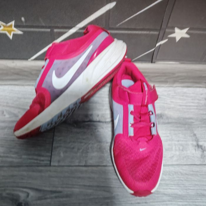 Маратонки Nike 35 номер