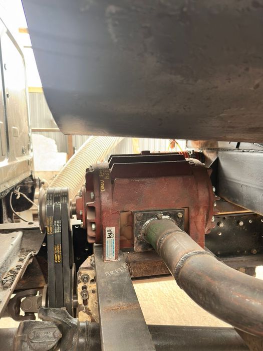 Продаётся АССЕНИЗАТОРНАЯ машина