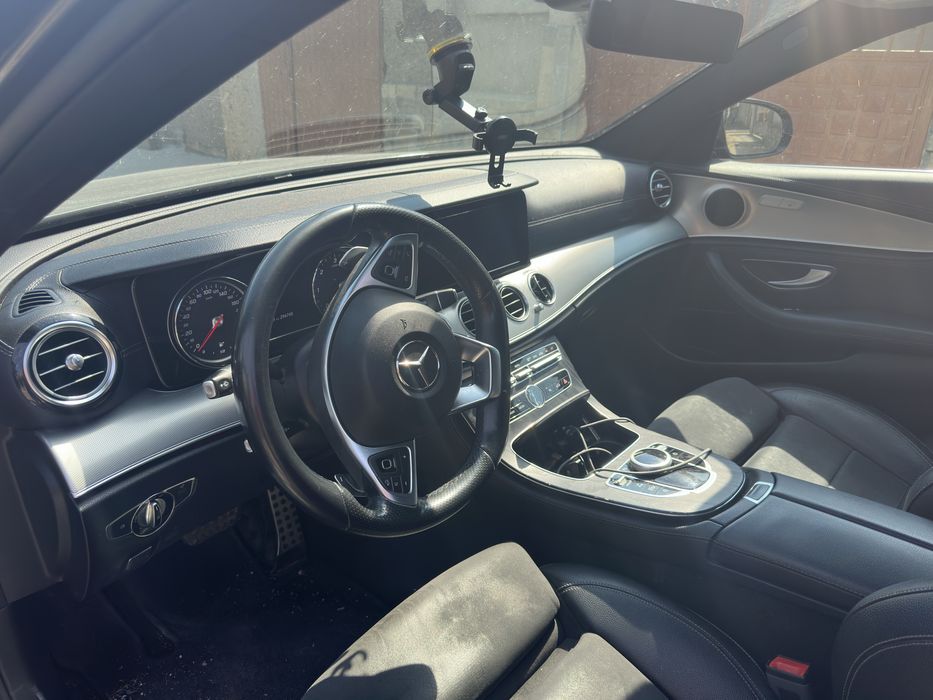 Mercedes benz E220d
