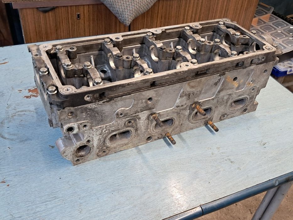 Цилиндрова глава, Крафтър 2.0тди Crafter 2.0TDI