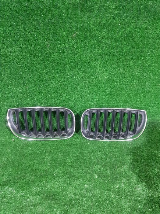 Grila radiator BMW X3 E83 an 2007-2011