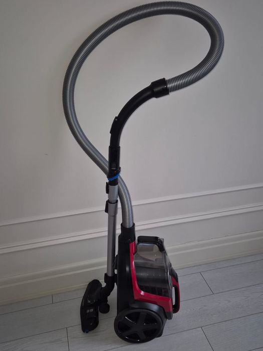 Продам пылесос в отличном рабочем состоянии