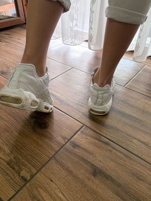 Дамски маратонки Nike