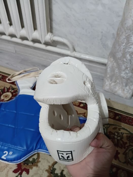 Продам экипировку и шлем