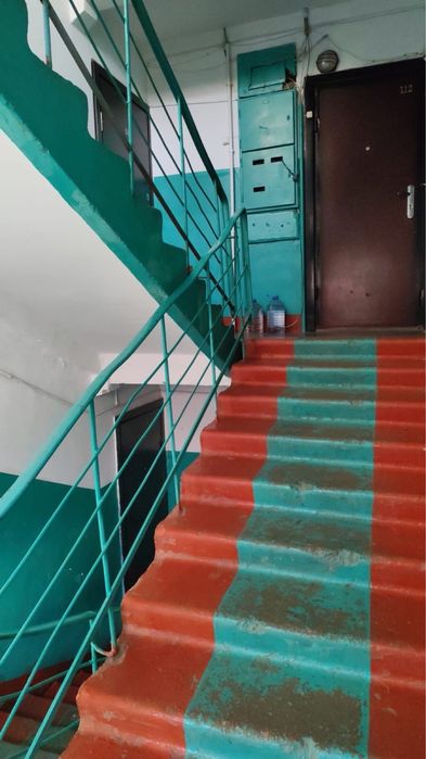 Продам 3 х школа. 23;  4