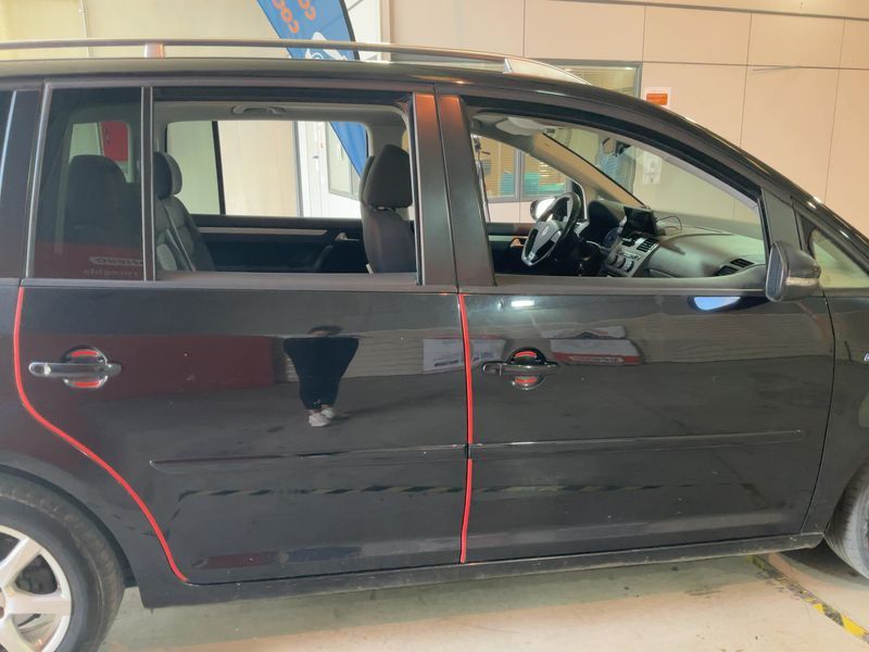 Volkswagen Touran 2.0 TDI Highline 2010