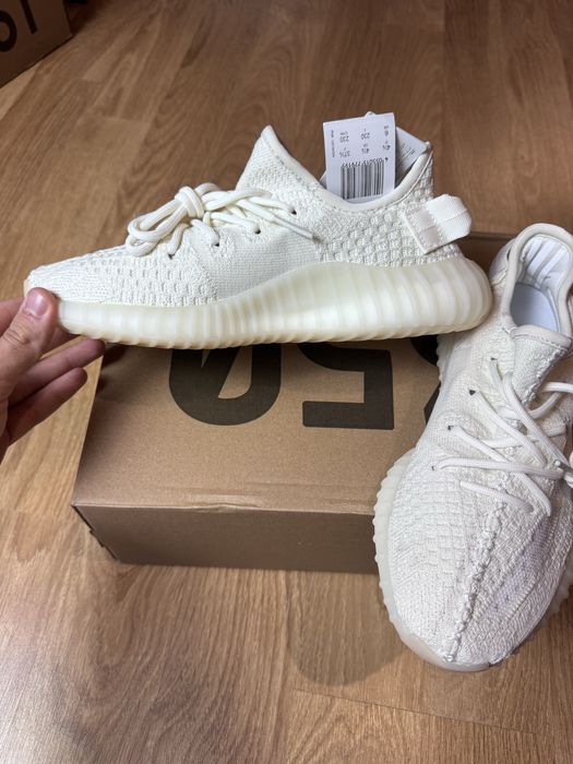 Yeezy 350 Bone 37