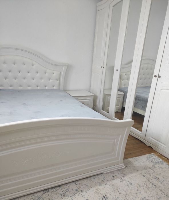 Продается кровать и камод с тумбы