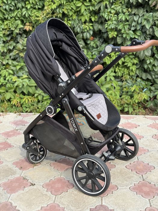 Продам коляску Tomix Aura 2в1