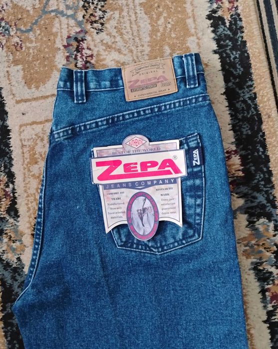 Vând blugi bărbați