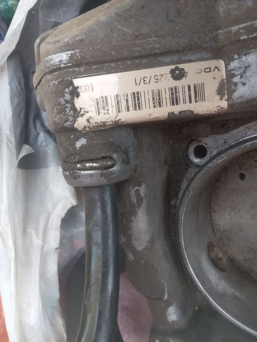 Продам дросель мерседес 119 двигатель 4,2