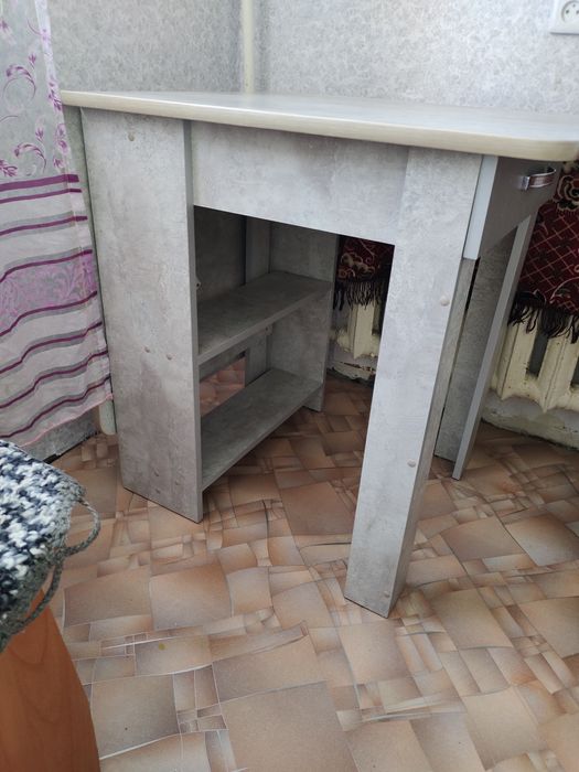 Продам стол раздвижной