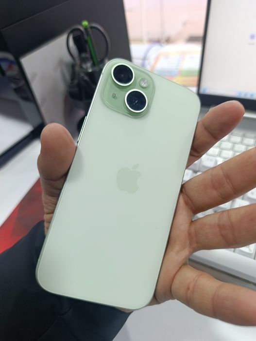 iPhone 15 Ideal holatda