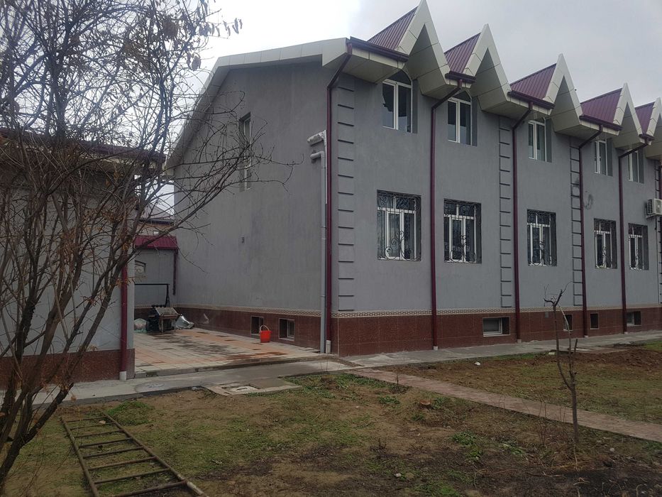 ховли 8 соти 2  этаж сотилади