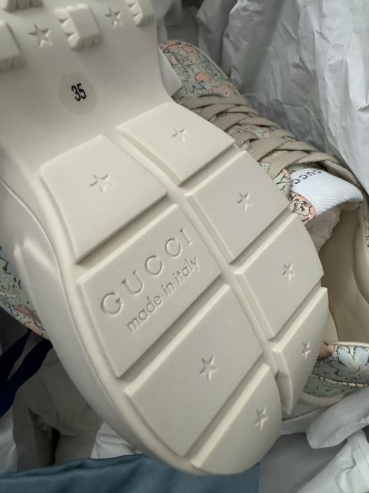 Gucci sneackers 35