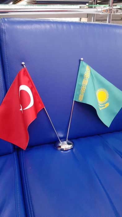 Флагшток настольный