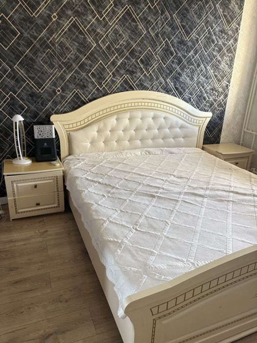 Кровать с тумбой