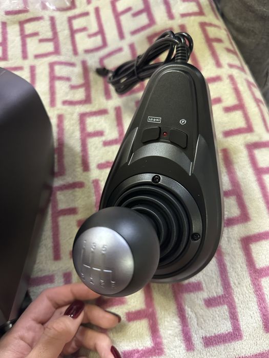 Гонки ,игровой руль