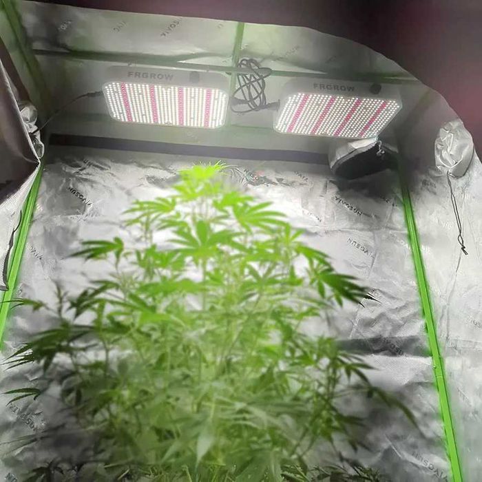 Lampă LED pentru creșterea plantelor 130 W ,reglabilă, 12000 Lumeni