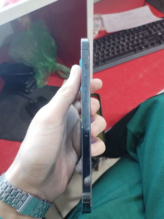 Iphone 12Por max sotlad