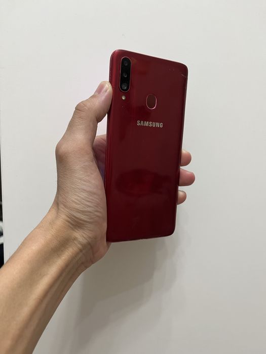 Самсунг А20s////////