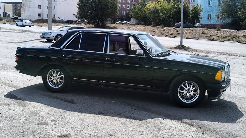 Продам Мерс 123 кузов