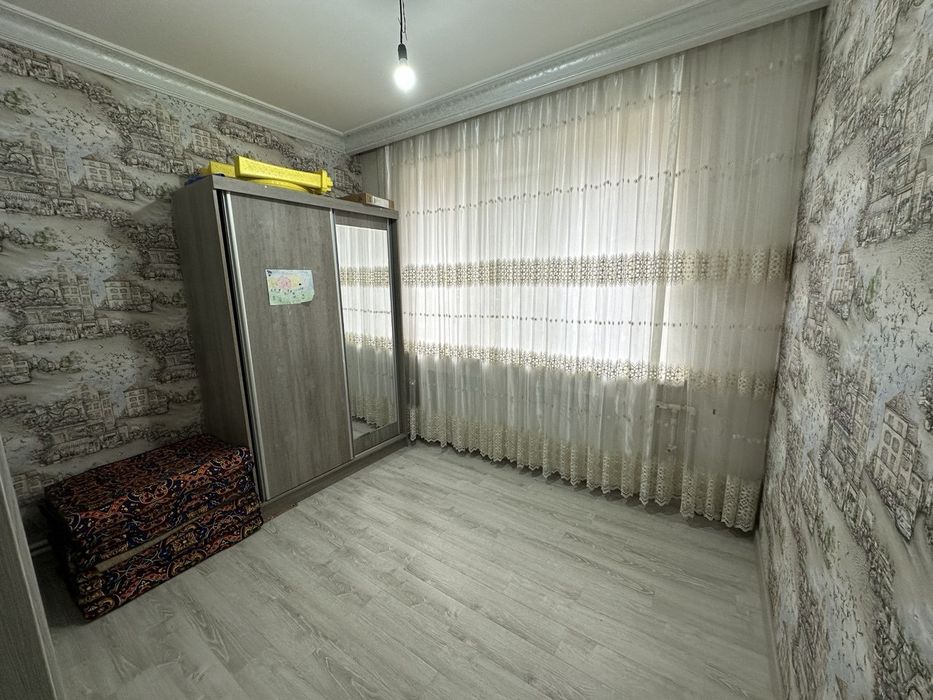 Продается свой 3 комн квартира кара-камыш 1/3