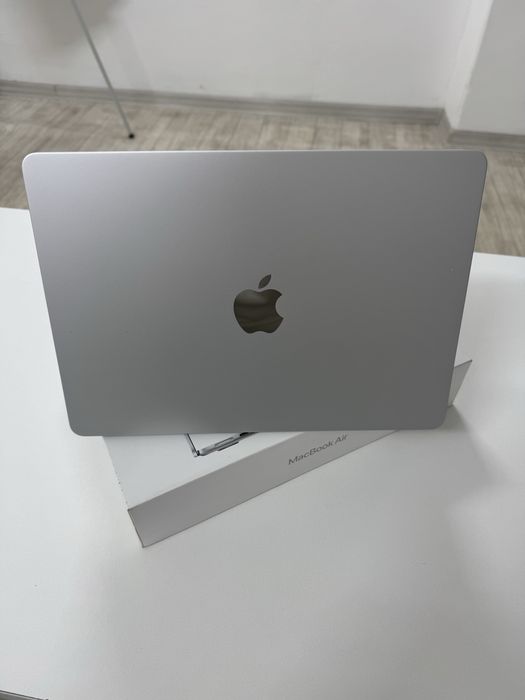 Macbook Air M3, 2024