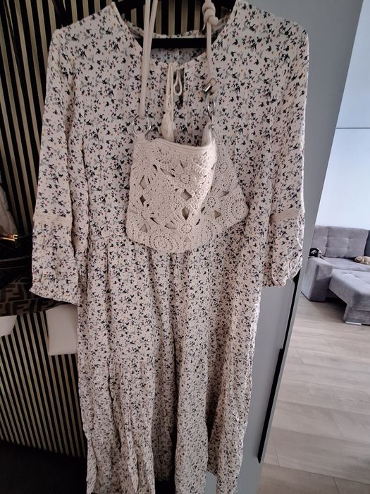 Продам женские платья