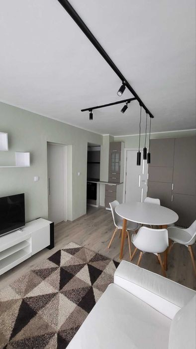 Дава се под наем Двустаен апартамент в Варна, м-т Траката - 65 кв.м за 459 € - Снимка #1