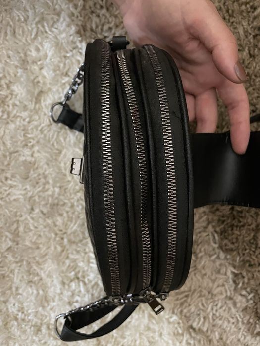 Дамска черна чанта