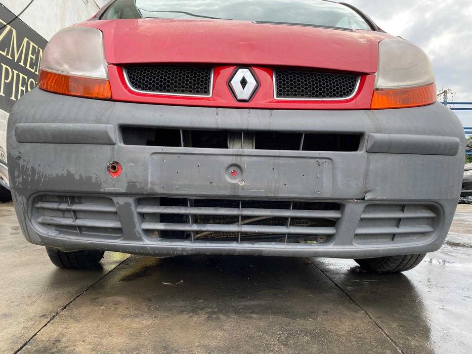 dezmembrez Renault trafic 1.9 dci cod motor F9Q , F9K/usi spate trafic