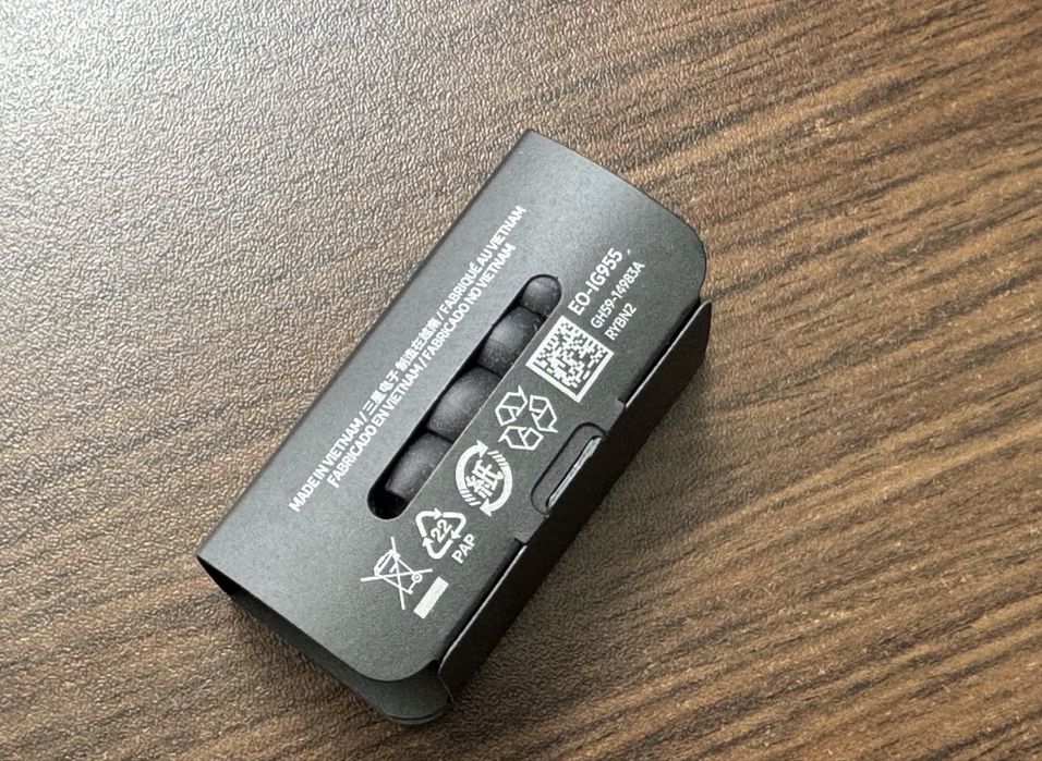 Casti originale AKG; Noi