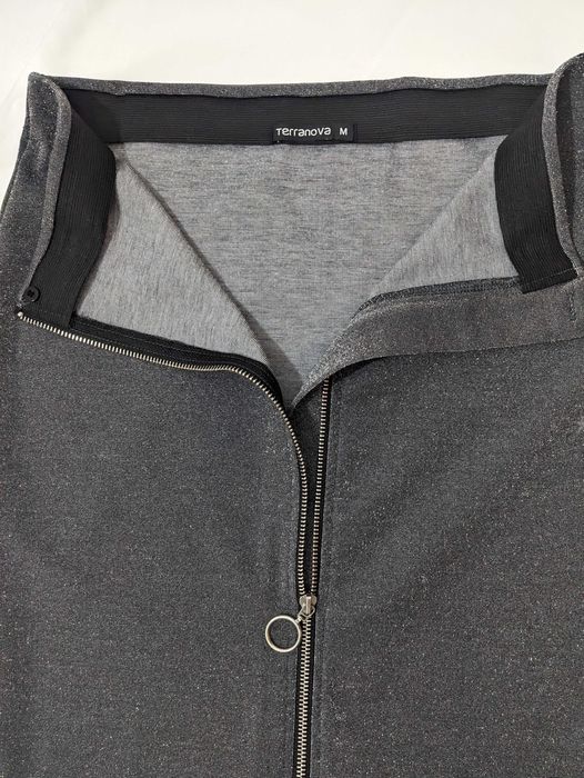 Fustă bodycon gri Terranova, Mărimea M, cu fermoar, stare excelenta