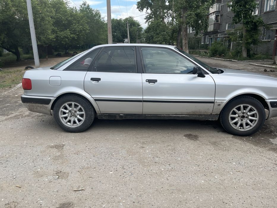 Продам Ауди 80 б4