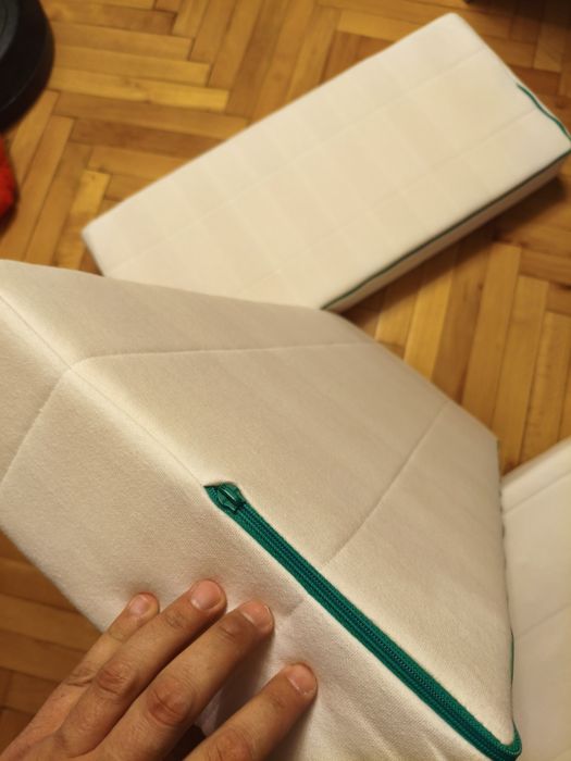Продавам матрак от три части за разтегателно легло