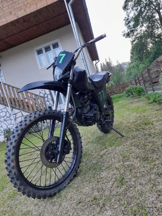 Vând Honda 200cc