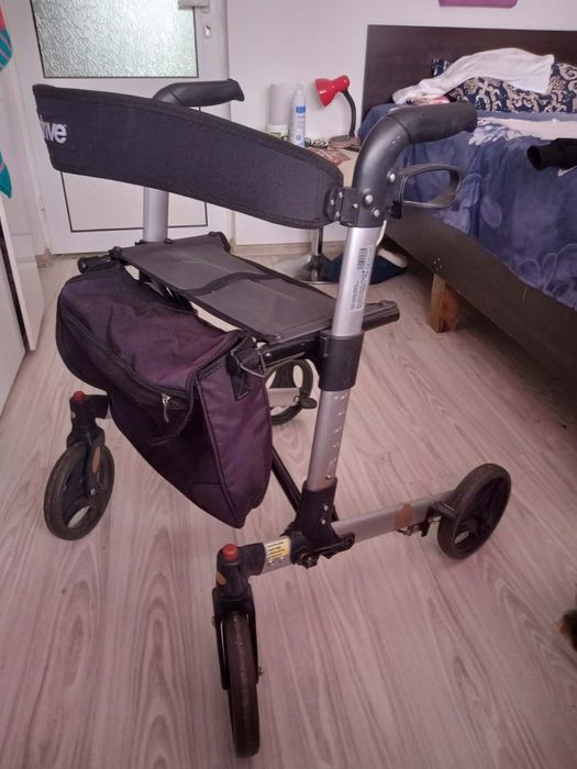 Проходилка за възрастни