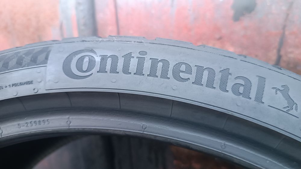 235/35/19 Continental
