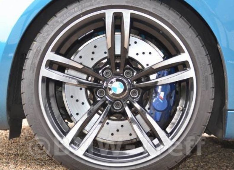 Титановые диски на БМВ 437 стиль Р18