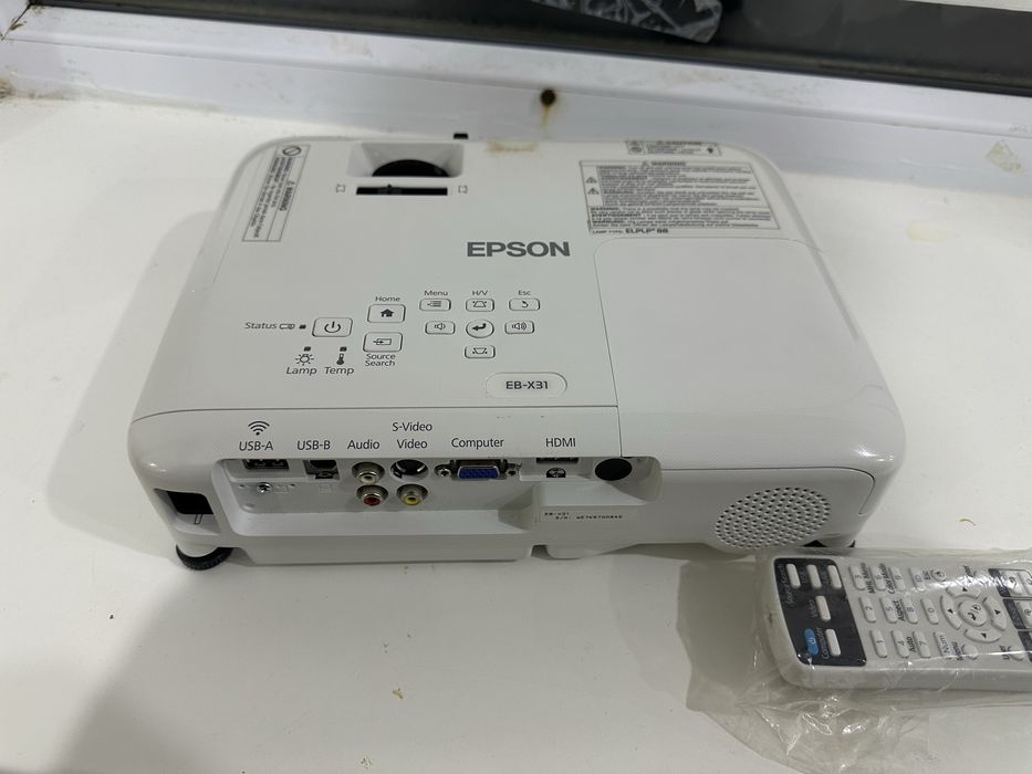 Прокетор Epson Eb-x31