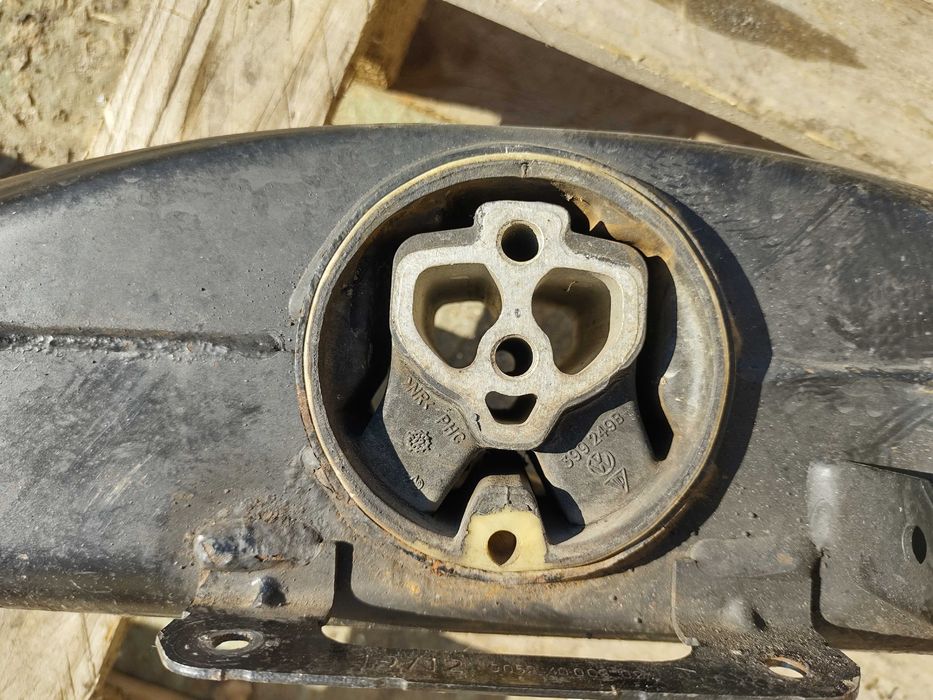 Монтажна Греда Автоматична Скоростна Кутия Porsche Cayenne 3.0D 92A