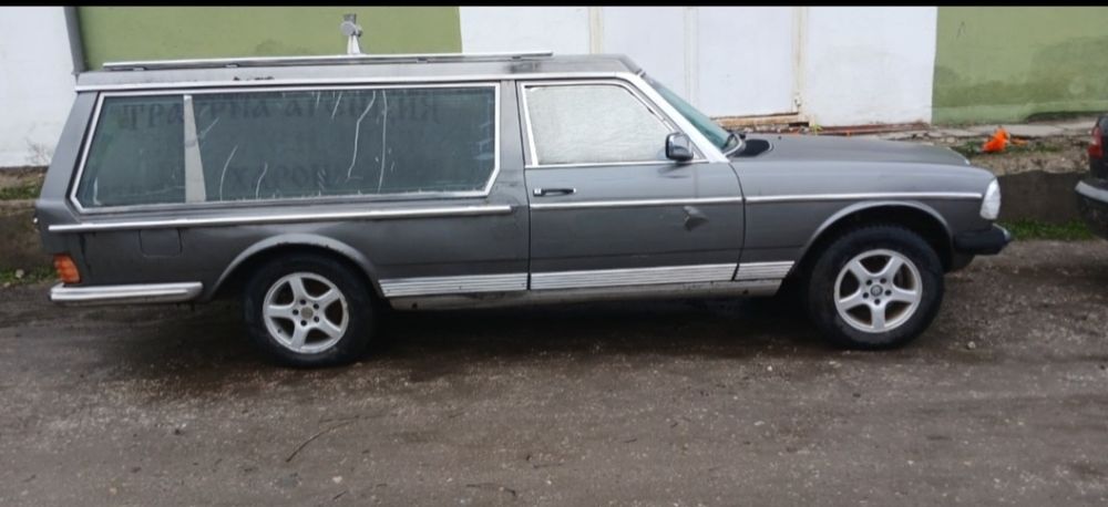 Mercedes 123 2.0i 1986