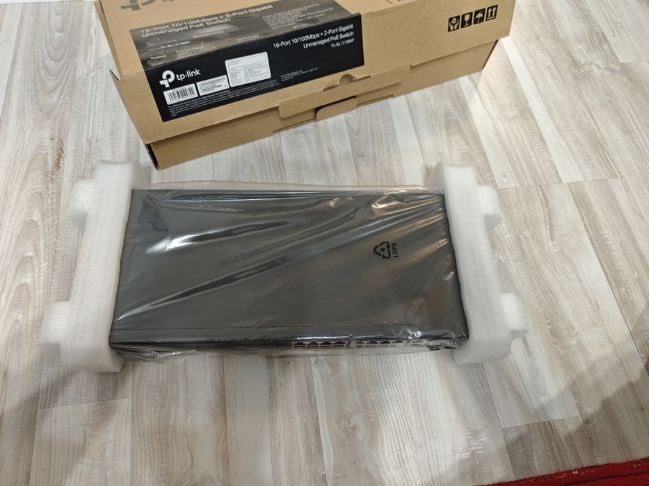 Коммутатор TP-LINK новый