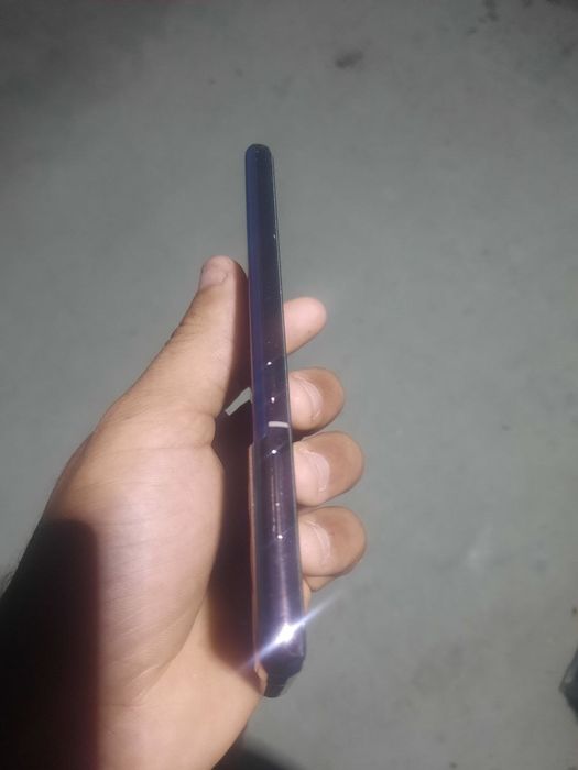 Samsung S21 5g vetnam 2 sim karopka dakumenti bor ekrani toza