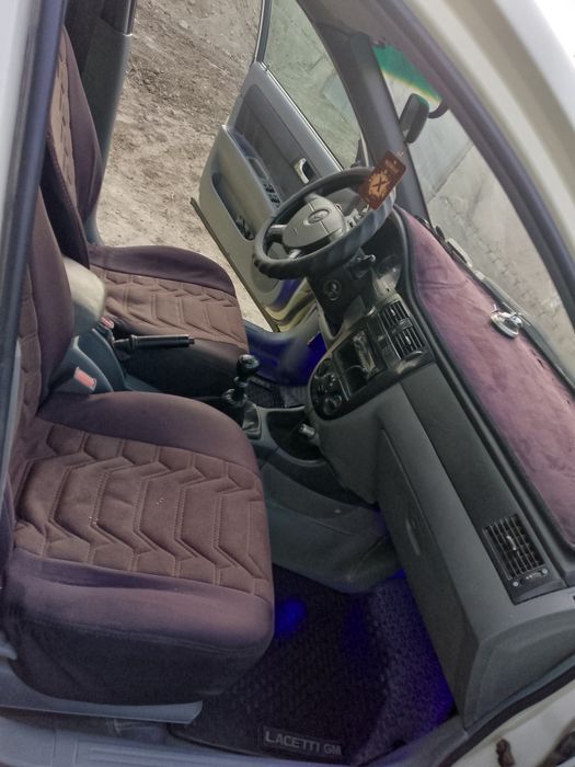 Holati yaxshi gaz+benzin,konditsioner