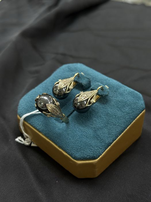 Золотой комплект с бриллиантами