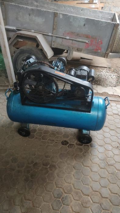 Продается Компрессор