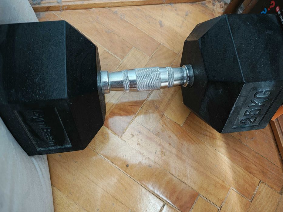 Vând gantere hexagonale